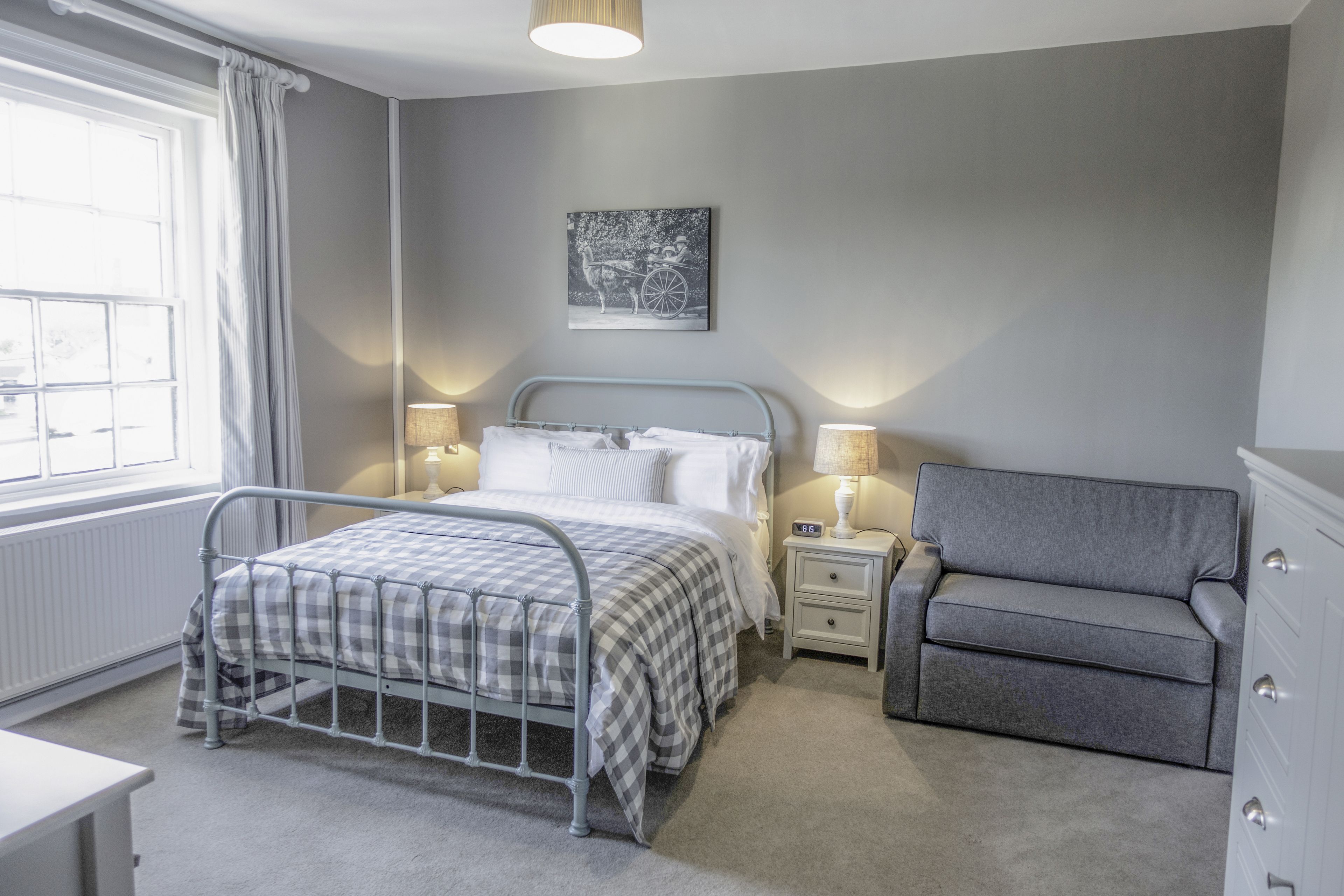 double room (medium ) | premium bedding, desk, iron/ironing board, free wifi