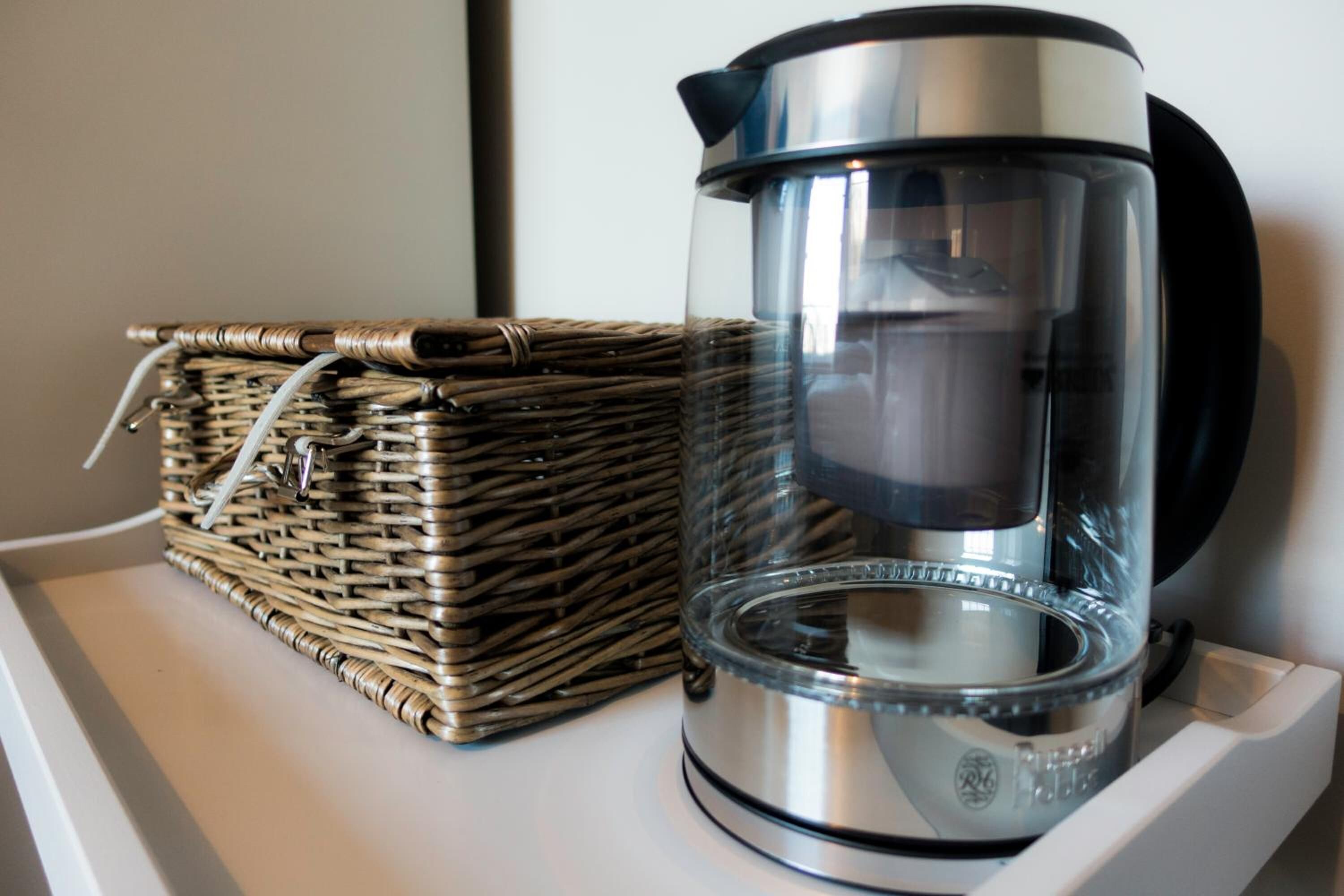 coffee/tea maker, electric kettle