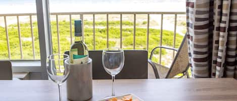 1 soverom, blendingsgardiner, strykejern/-brett og wi-fi (inkludert)