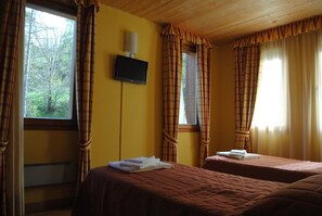 Quarto casal ou duplo | Escrivaninha, quartos à prova de som, Wi-Fi de cortesia