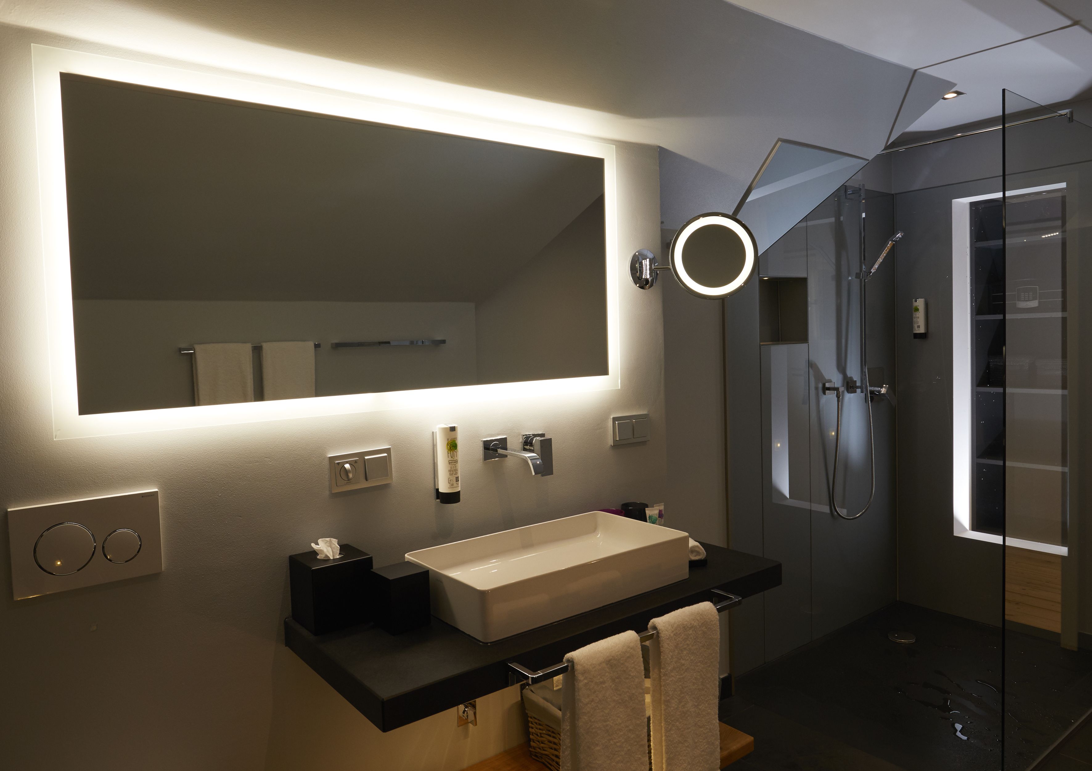 shower, free toiletries, hair dryer, slippers