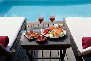 Outdoor dining - La Maison de la Prade (Messanges)