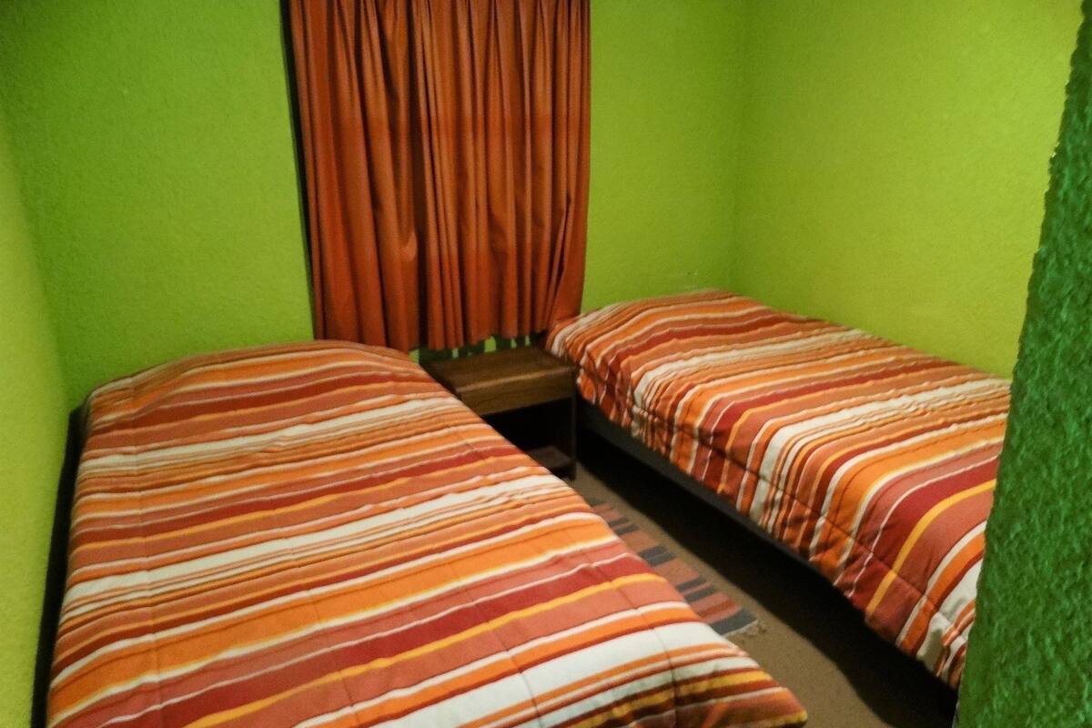 Familien-Ferienhütte, 2 Schlafzimmer, eigenes Bad