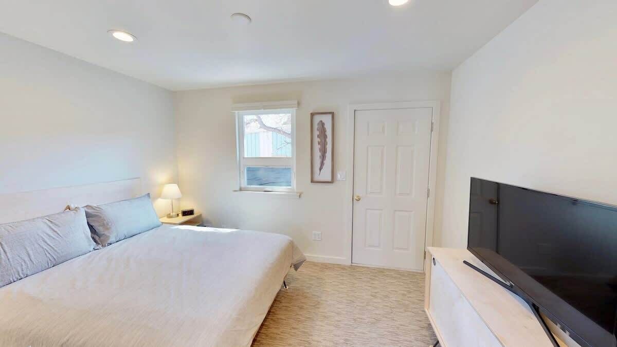 1 bedroom, WiFi (free), bed sheets