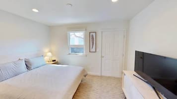1 bedroom, WiFi (free), bed sheets