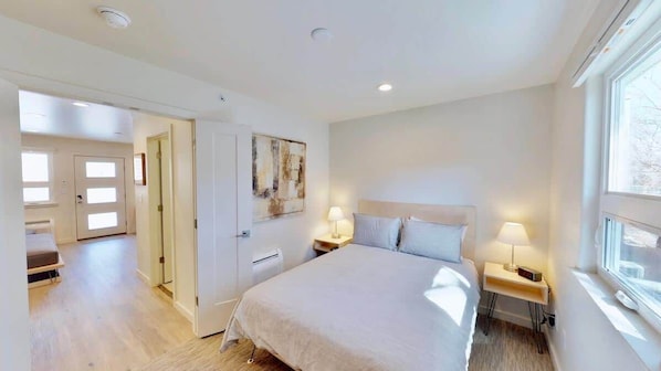 1 bedroom, WiFi (free), bed sheets