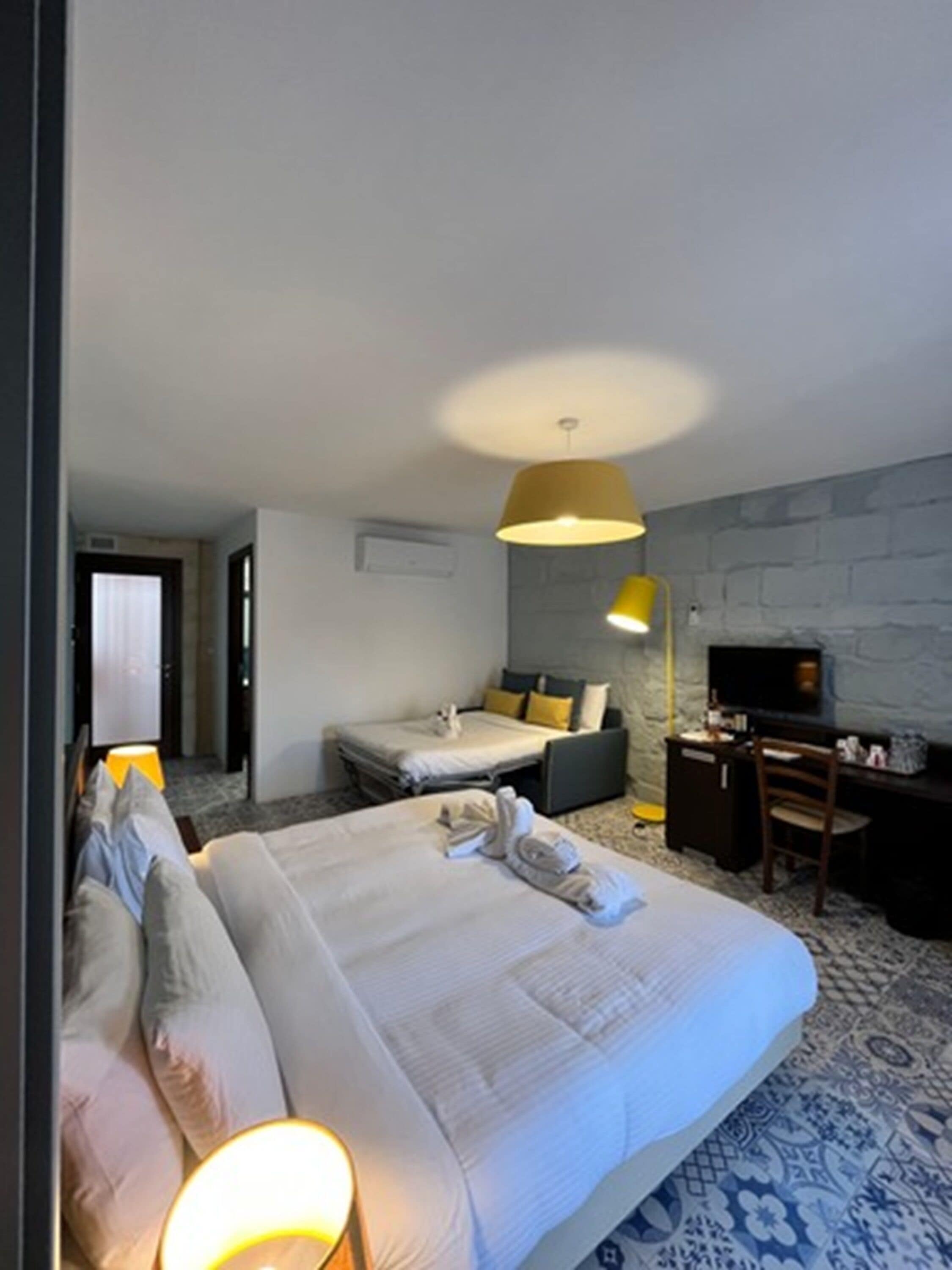 Superior Double Room | Premium bedding, desk, iron/ironing board, free WiFi