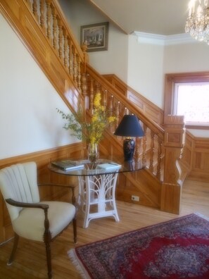 Interior entrance - Terra Bella by the Shore (Port Elgin)