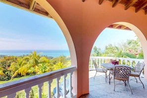 Terrace/patio - Casa La Loma (Roatan)