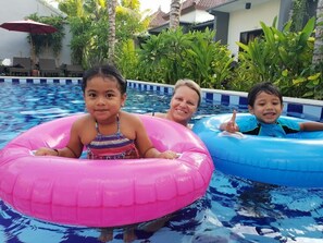 Utomhuspool