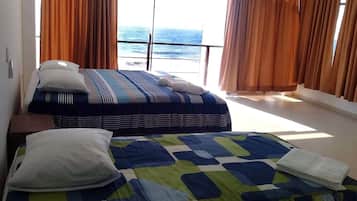 Chambre avec lits jumeaux, vue océan