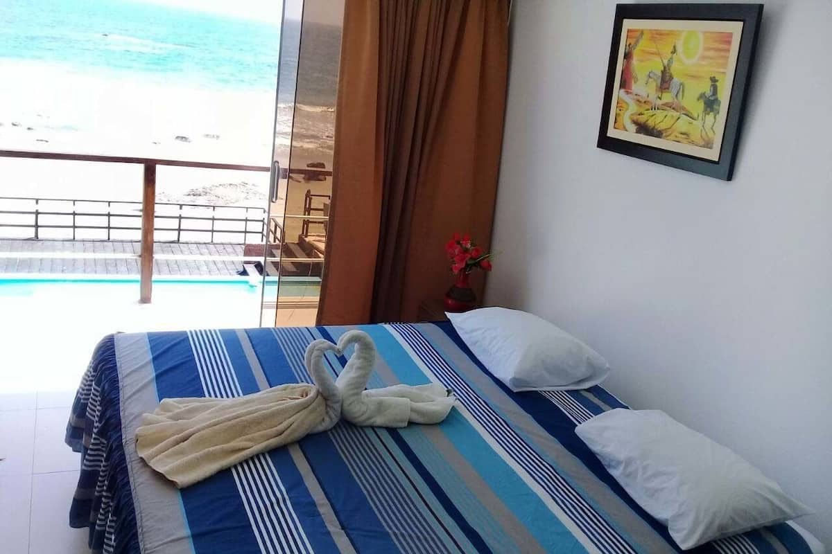 Habitación doble, vista al océano | Camas extra, wifi gratis y ropa de cama