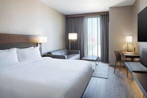 Literie de qualité supérieure, coffres-forts dans les chambres, bureau