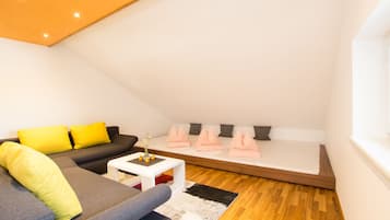 สแตนดาร์ดอพาร์ทเมนท์, 2 ห้องนอน | 1 ห้องนอน, มินิบาร์, โต๊ะทำงาน, ผ้าม่านกันแสง