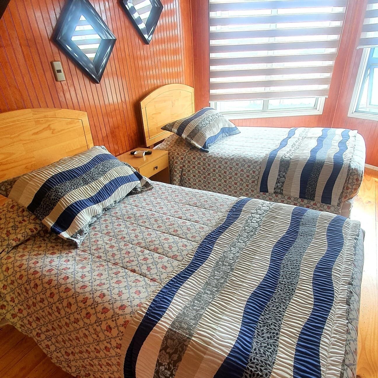 Basic Twin Room, 2 Single Beds, Private Bathroom | Free WiFi, bed sheets