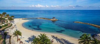 Nianna Coral Bay Deluxe Townhouse 1