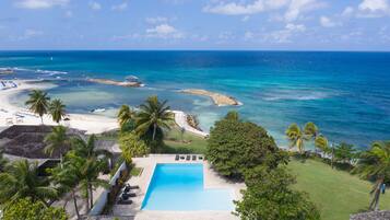 Private beach nearby, white sand, beach shuttle, beach cabanas