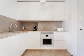 Superior Apartment | Private kitchenette | Full-sized fridge, microwave, oven, stovetop