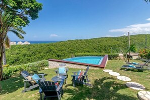 屋外プール、サンラウンジャー