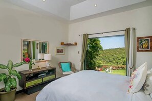 2 室のベッドルーム、高級寝具、セーフティボックス (室内)、遮光カーテン