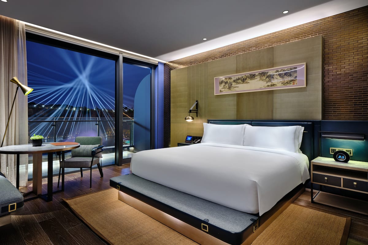 Camera Club, 1 letto king, balcone (Ruby) | 1 camera, biancheria da letto di alta qualità, materassi in memory foam