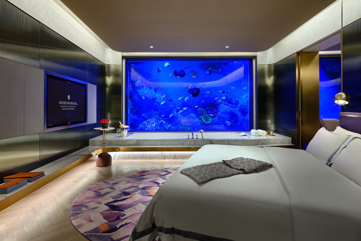 Underwater Suites | 1 bedroom, premium bedding, memory-foam beds, free minibar