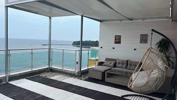 Apartamento panorâmico, 1 quarto, banheira de imersão | Terraço/pátio