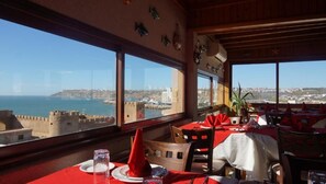 Breakfast, lunch and dinner served - Hotel Riad Asfi (Safi)