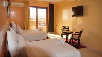 Ropa de cama de alta calidad, cortinas blackout y wifi gratis 
