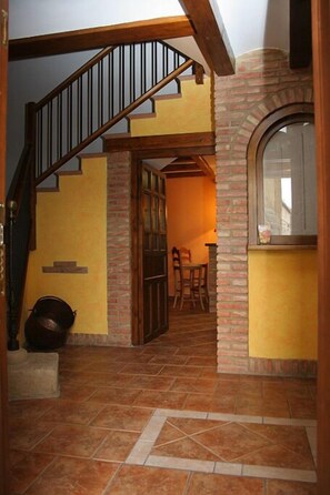 Staircase - Caserón el Remedio I (Uncastillo)