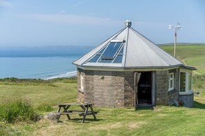 Nhà, phòng tắm riêng, quang cảnh biển | Ngoại thất