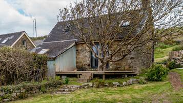 Deluxe Cottage, Private Bathroom, Sea View | Exterior
