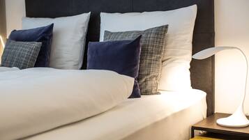 Apartemen Deluks | 1 kamar tidur, seprai premium, brankas, dan meja kerja