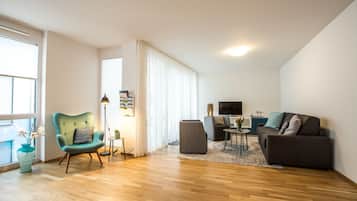 Apartemen Deluks | Area keluarga | TV layar datar