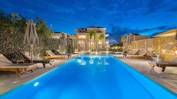 Outdoor pool, pool loungers