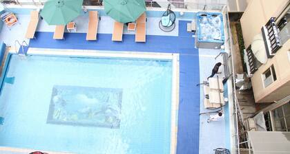 Emmad Apartment Hotel
