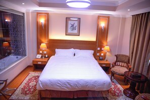 디럭스 스위트 | 1 개의 침실, 이집트산 면 시트, 고급 침구, 책상