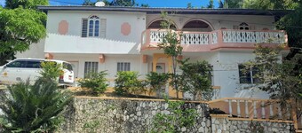 The Cozy Family Inn Guesthouse