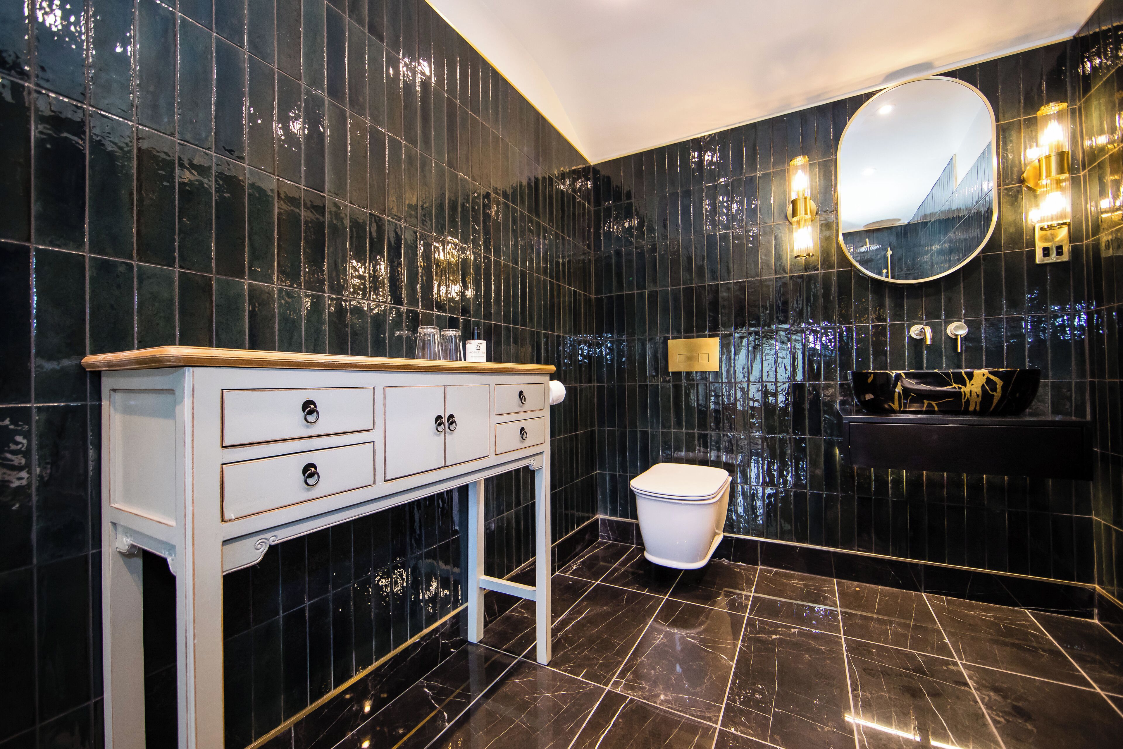 luxury room (ivelet) - ensuite | soundproofing, iron/ironing board, free wifi, bed sheets