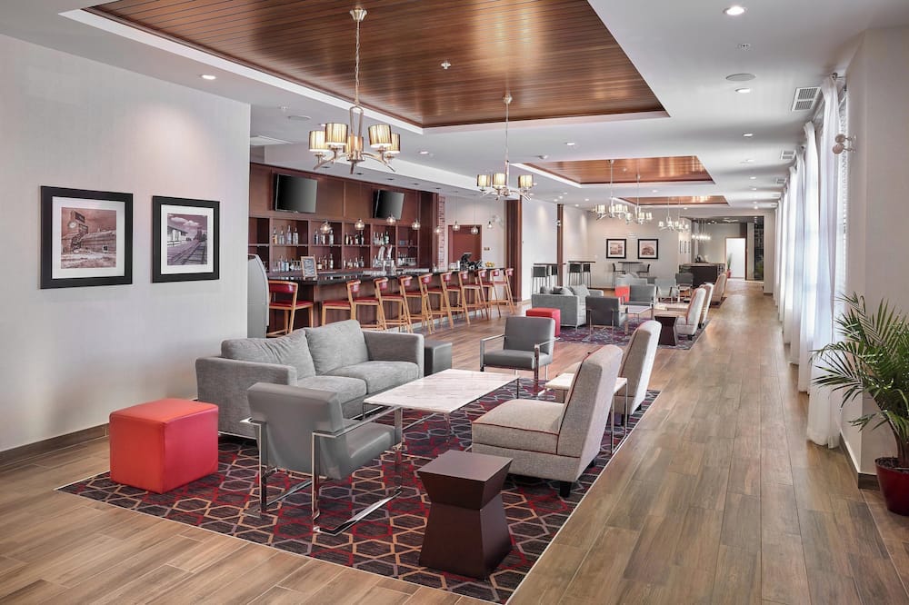 Four Points by Sheraton Edmonton West