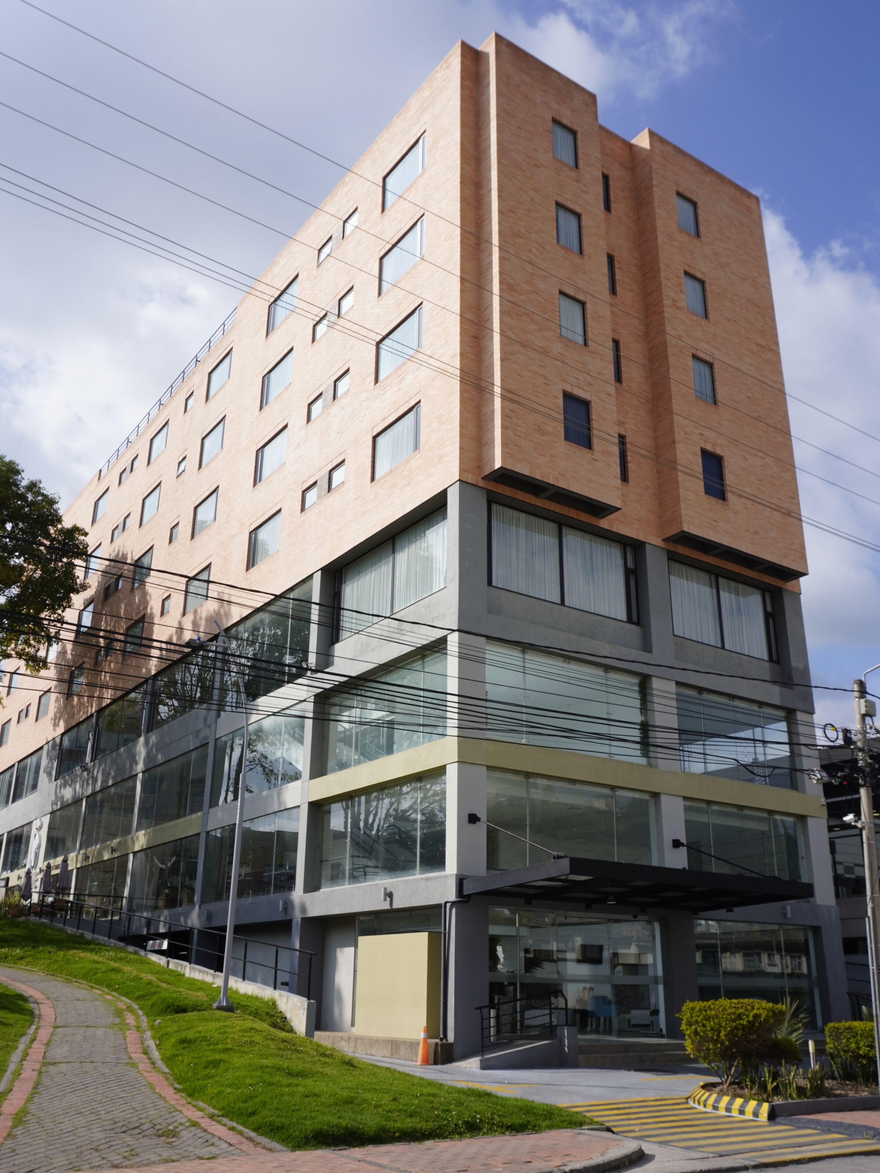 施設の正面