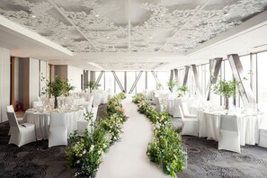 Banquet hall - Courtyard by Marriott Seoul Botanic Park (Seoul)