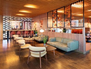 Bar (on property) - Radisson Hotel Bordeaux Saint Jean (Bordeaux)