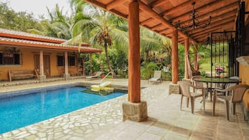 Vila conforto, 2 quartos, para não fumantes | Terraço/pátio