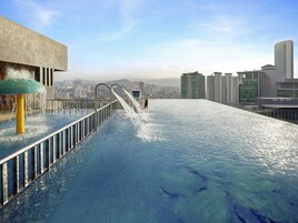 2 outdoor pools, open 7:00 AM to 10:00 PM, sun loungers