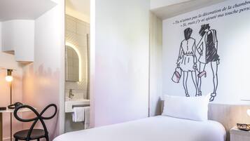 Premium bedding, desk, blackout drapes, soundproofing