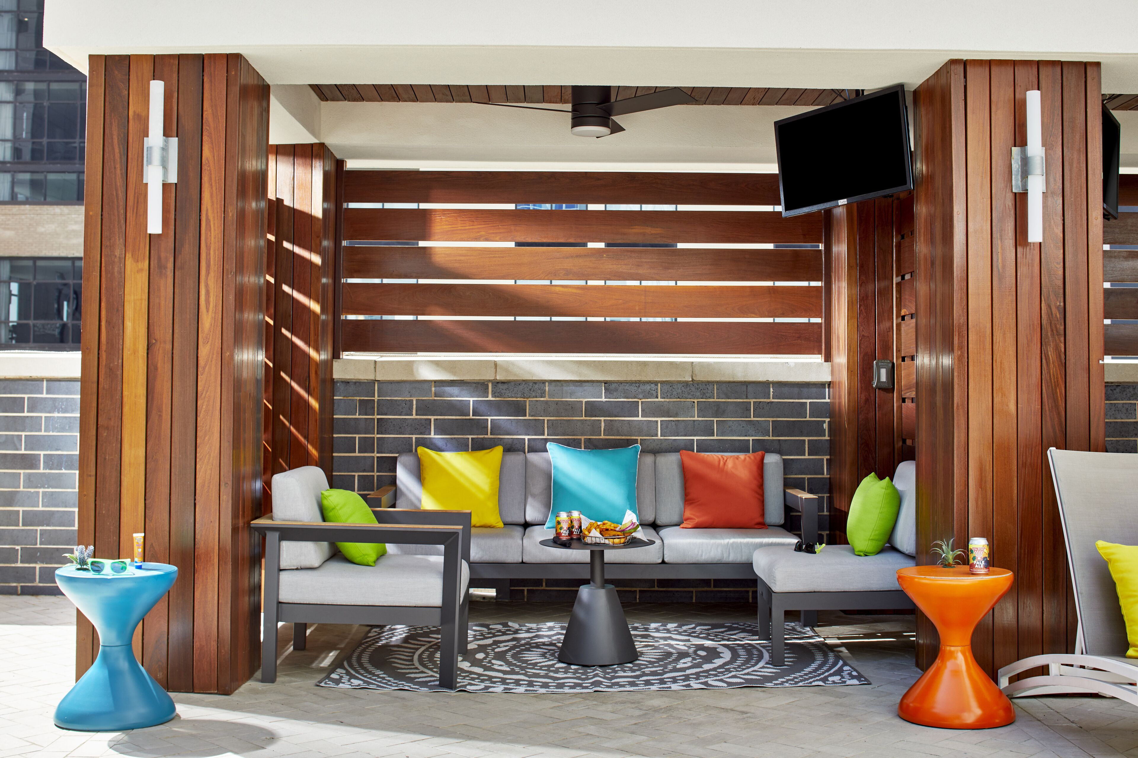 outdoor pool, open 6:00 am to 10:00 pm, pool cabanas (surcharge)