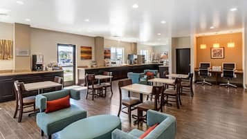 Free daily buffet breakfast
