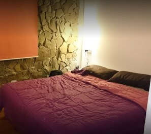 Habitación doble, 1 cama doble, baño privado | Wifi gratis