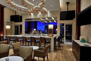3 bars/lounges, rooftop bar, lobby lounge - SpringHill Suites by Marriott Nashville Downtown/Convention Center (Nashville)